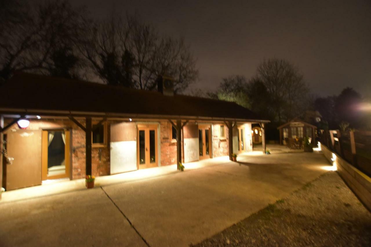 Oak Tree Stables Cottage Birmingham Eksteriør billede